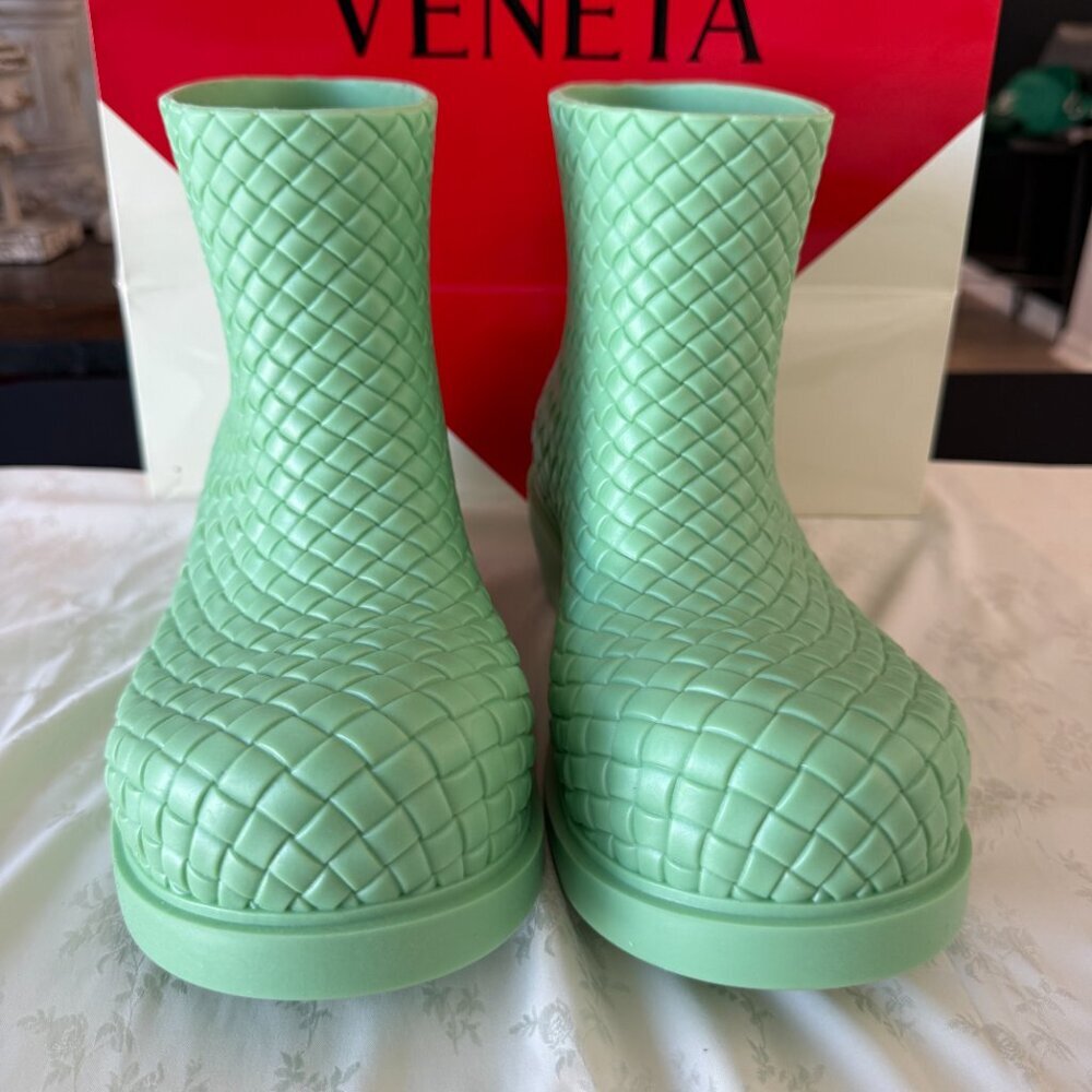 Bottega Veneta 764422 Pistachio Green Women's Rubber Fireman‎ Boots, 38 - Picture 6 of 13